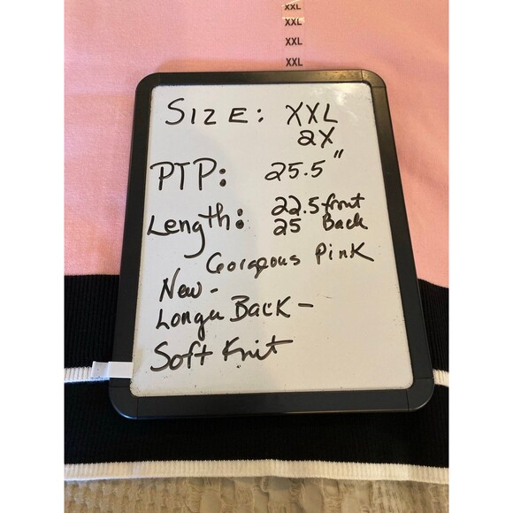 NEW Juicy Couture Sweater Size XXL 2X
Cropped Pullover Crewneck Pale Soft
Pink - Picture 12 of 12